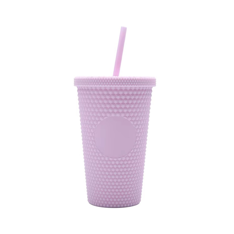 Tumbler de plástico brillante con tapa y paja