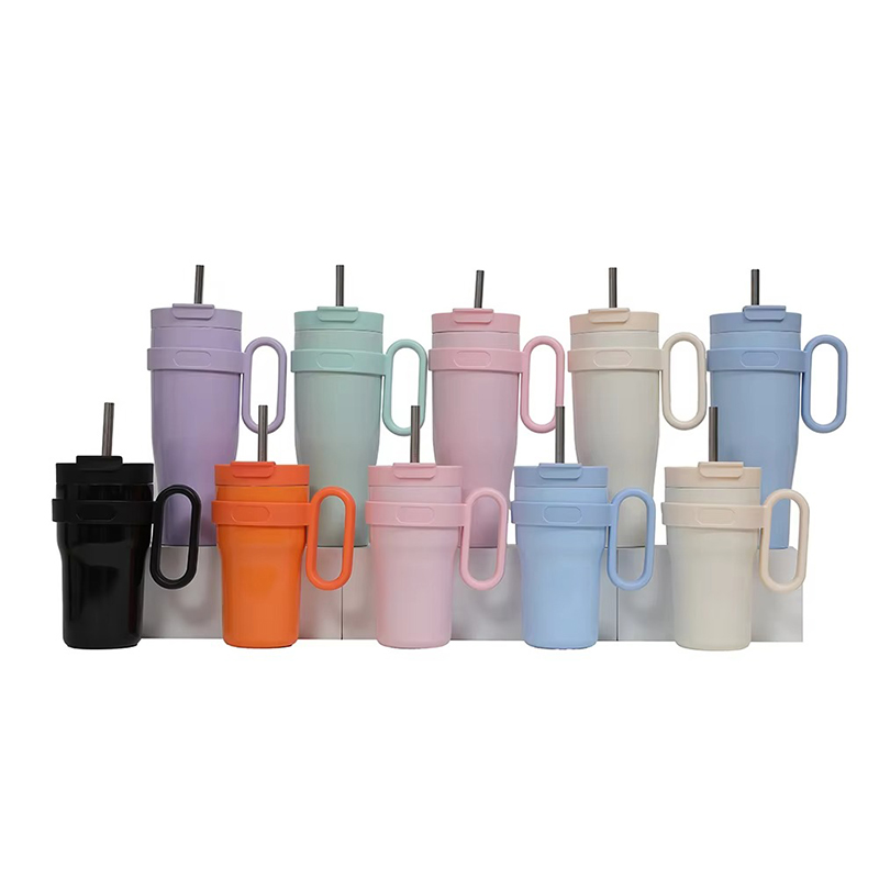 Taza automotriz deportiva aislada por calor portátil Taza automotriz deportiva aislada por calor portátil