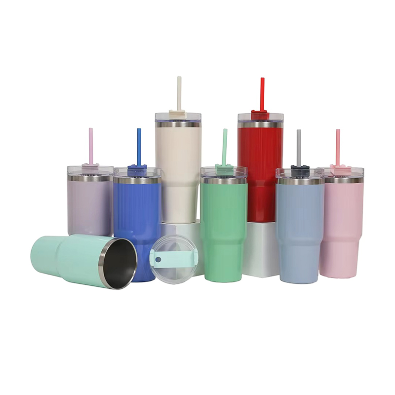 Taza automotriz de grado alimenticio con paja Taza automotriz de grado alimenticio con paja