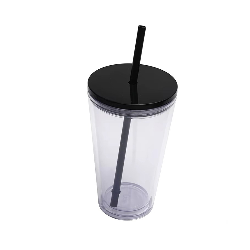 Pequeño vaso de plástico duradero liviano