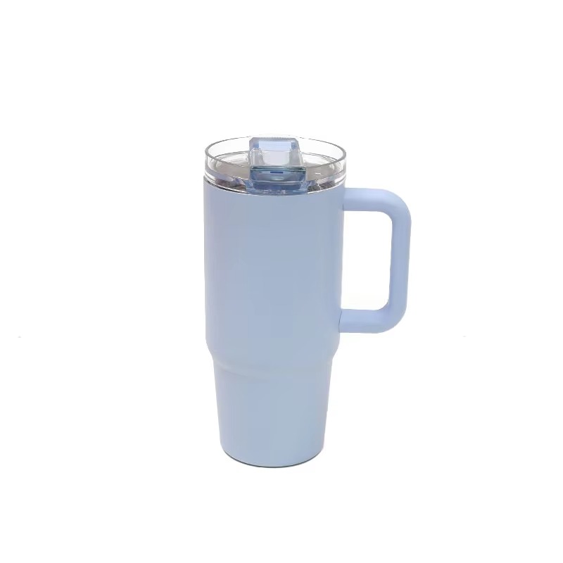Tumbler de acero inoxidable con tapa de paja
