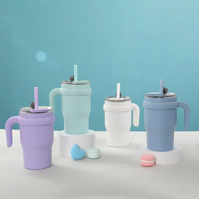 ¿Cómo funciona una fábrica de botellas de bebida de acero inoxidable, desde el material hasta el producto terminado?